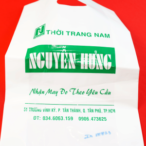 Alternative view of Bao HD Trắng Sữa In 1 Màu, Xếp Hông, Đục Hột Xoài Quai Xách